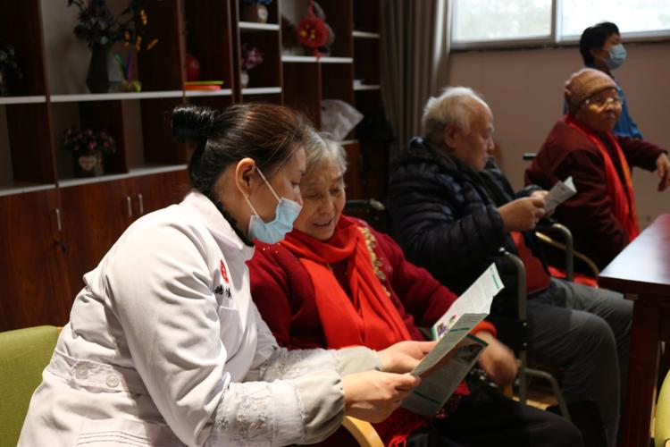 国康老年人医保卡过期怎么更换？这份超详细攻略让你少跑冤枉路